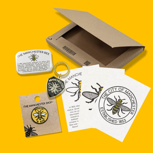 Gift Box 2 - 3 x postcards, 1 x magnet, 1 x keyring, 1 x enamel pin, Gift box packaging