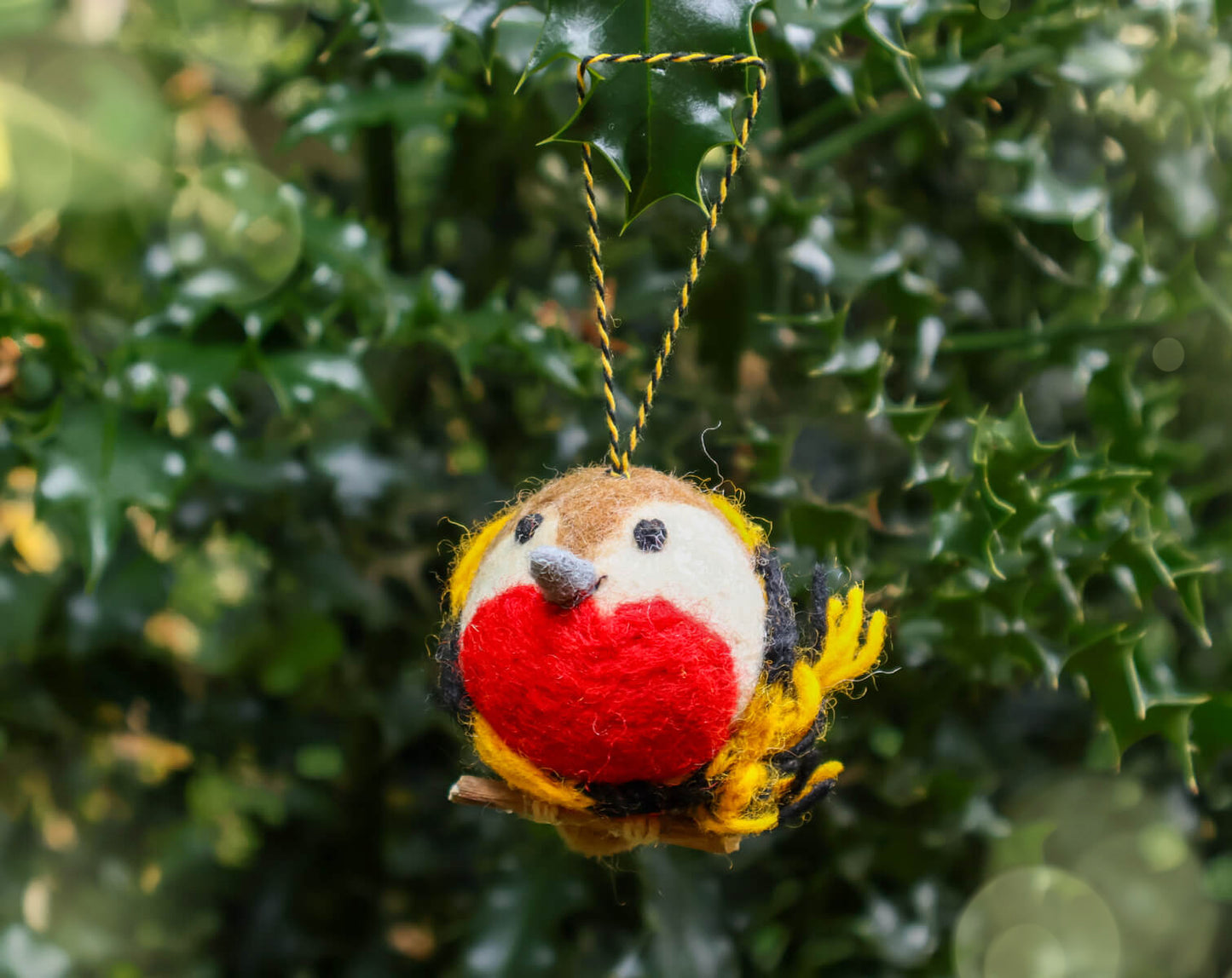 Robin with Scarf Decoration • The Manchester Shop