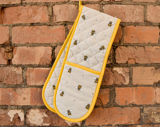 Buzzy Bees Double Oven Gloves | The Manchester Shop