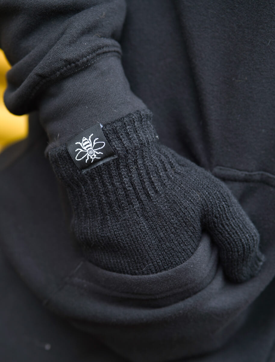 Large Manchester Bee Tag Black Gloves