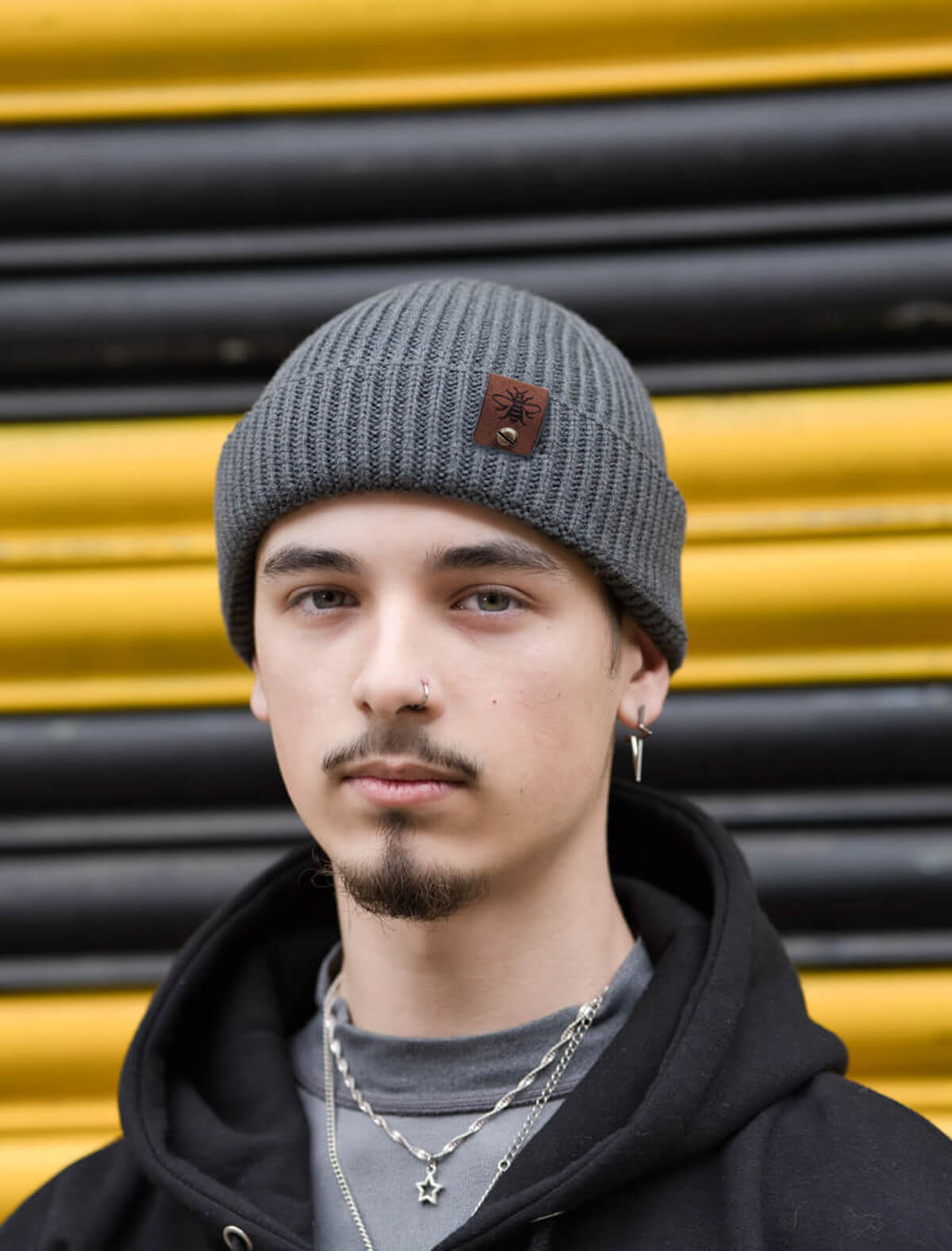 beeden ビーニー　B LOGO JQ BEANIE Grey Harbour Bee Beanie | The Manchester Shop